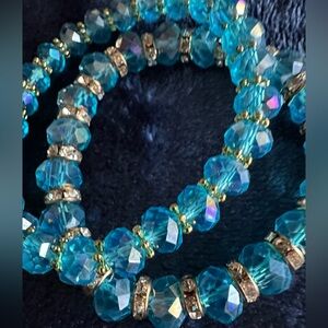 Fun blue stretchy bracelets 💙